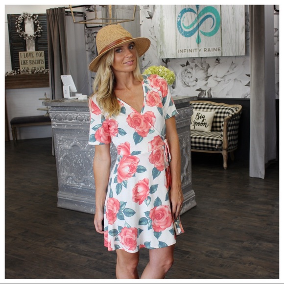 ✨LAST ONE✨Ivory Floral Faux Wrap Dress - Picture 2 of 6